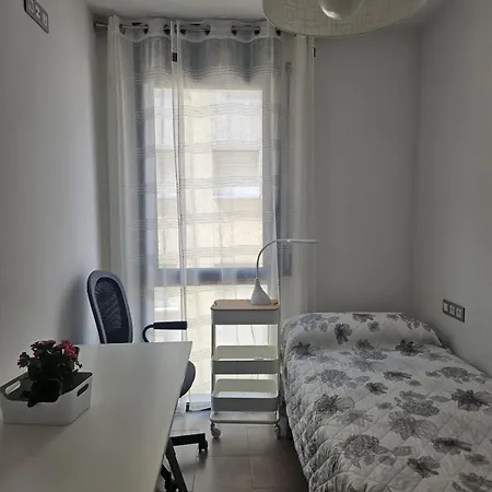 Modern Apartment *